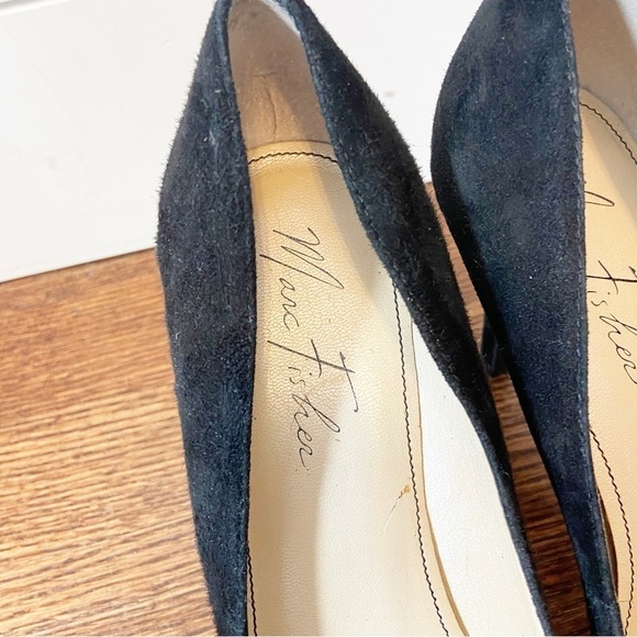 Marc Fisher | Black Suede Rounded Toe Pumps Size 8.5 - Picture 6 of 12